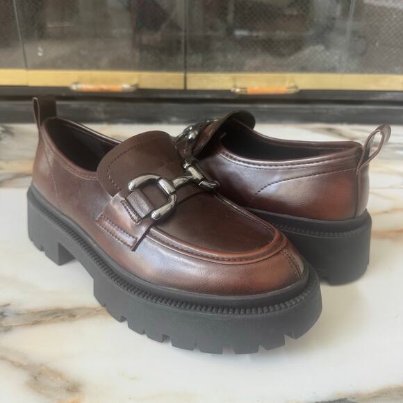 Madden Girl Women’s Brown Faux Leather Ashlee Slip On Loafers Size 8.5 Preppy - Picture 1 of 11
